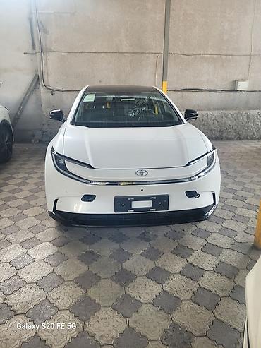 byd e1: Toyota bZ5: 2026 г., Автомат, Электромобиль, Фастбек — 1