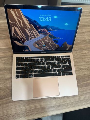 Apple MacBook: MacBook Air 13" Retina (2018) – Qızılı rəng Texniki xüsusiyyətlər: - — 9