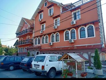 Commercial real estate for sale: 1000 sq. m