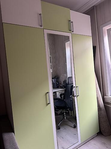 standing mirror: Трёхстворчатый шкаф для одежды с зеркалом - Конфигурация: 3 двери — 1