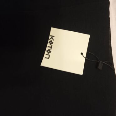 Ətəklər: Koton markası Yenidir, etiketi üzərində Ölçüsü : M Ölçüsü səhv — 10