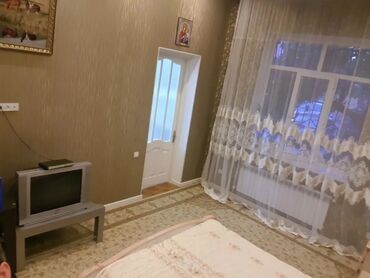 Продажа домов: Дом, 400 м², 8 комнат — 25