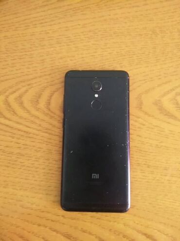 Xiaomi, Redmi 5, 16 ГБ, цвет - Черный, 2 SIM