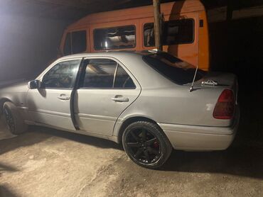 на мерс 124: Mercedes-Benz C-Class: 1996 г., 2.3 л, Механика, Бензин, Седан