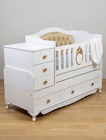 mebel bəzəmək: Oğlan və qız üçün, İşlənmiş, Dördbucaq, Beşik, Dəstsiz, Matras ilə, Yellənmə mexanizmsiz — 1