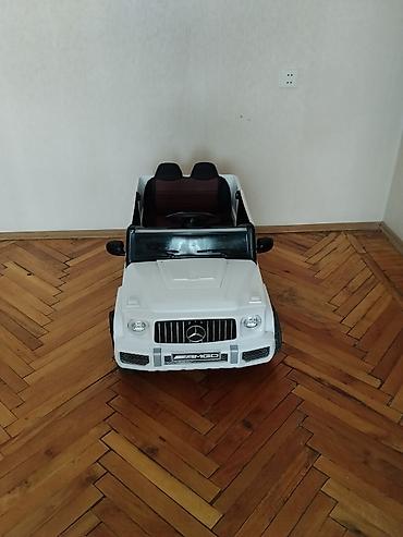 Uşaq dünyası: Uşaq üçün elektrikli avtomobil – ağ rəngdə Mercedes-Benz AMG G‑Class — 2