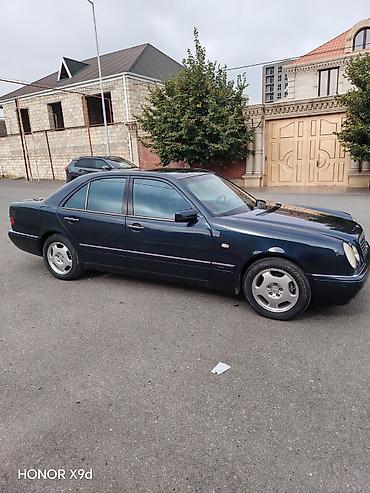 bmw e39 qapi: Mercedes-Benz E-Class: 2.4 l | 2017 il Sedan — 3