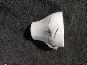 Наборы посуды: Продаю новый столово-чайный сервиз на 6 персон. Произведен в Иране на — 9