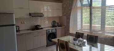 Günlük kirayə evlər: 152 kv. m, 4 otaqlı, Kanalizasiya, Kombi, Qaz — 9