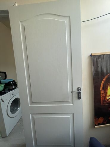реставрация окрашенных межкомнатных дверей: Глухая дверь, МДФ, Распашная, Б/у, 200 *85, Самовывоз