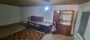 снять дом на долгий срок без посредников: 56 кв. м, 2 бөлмө, Забор, тосулган