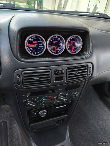 Toyota: Toyota Corolla: 1.3 l. | 2001 έ. Χάτσμπακ — 5