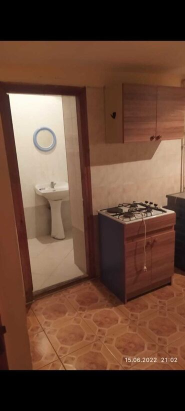 Köhnə tikili: Bakı, Yasamal, 6 otaqlı, Köhnə tikili, m. İnşaatçılar, 200 kv. m -da lalafo.az — 12 Köhnə tikili: Bakı, Yasamal, 6 otaqlı, Köhnə tikili, m. İnşaatçılar, 200 kv. m — 12