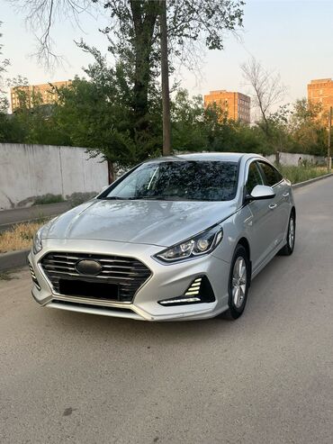 камаро шевроле: Hyundai Sonata: 2018 г., 2 л, Автомат, Газ, Седан