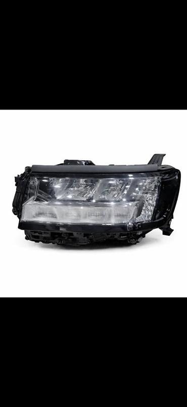 Правая и левая передние фары для Toyota Land Cruiser 300 4 годов