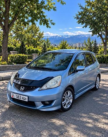 жааз: Honda Fit: 2011 г., 1.5 л, Автомат, Бензин, Хэтчбэк — 3