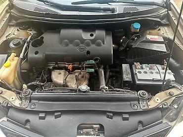 Nissan: Nissan Primera: 2003 г., 1.8 л, Механика, Бензин, Седан — 11