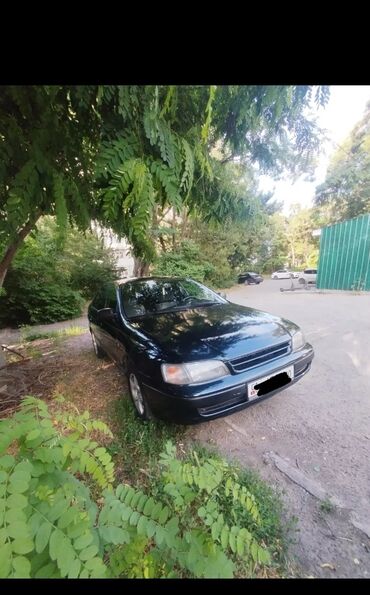 Toyota: Toyota Carina: 1994 г., 1.6 л, Механика, Бензин, Седан