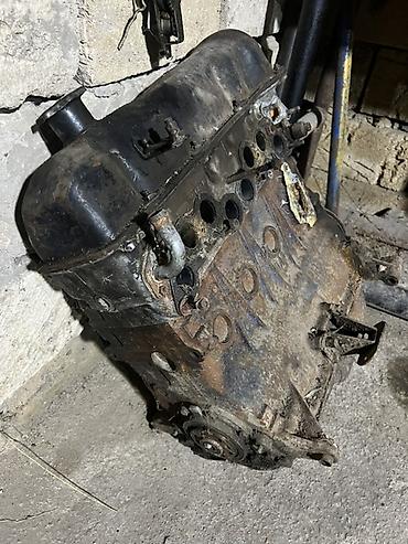 Avtomobil mühərriki bloku
Zborda satilir tek tekde
