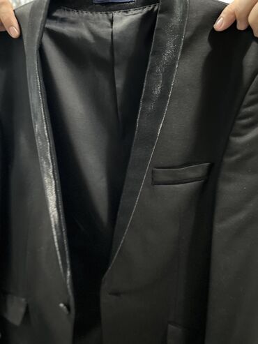 Костюмы: Продается костюм(пиджак+брюки)носили мало,размер 48,производство — 14