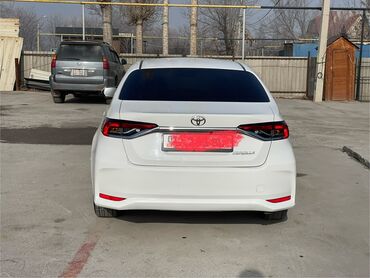 Toyota: Toyota Corolla: 2020 г., 1.2 л, Вариатор, Бензин, Седан — 2