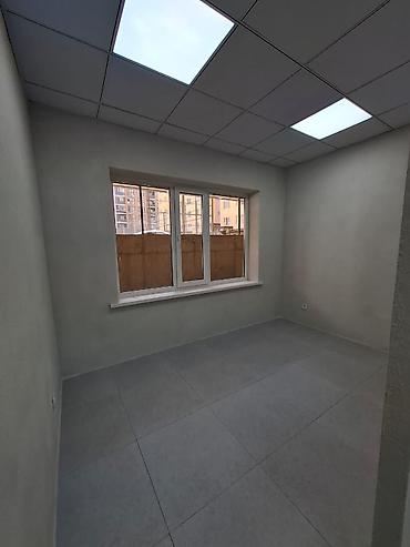 Продажа магазинов В жилом доме, 92 м², С санузлом, Цокольный этаж этаж