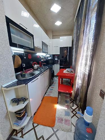 Mənzillər: Təmirli, tam əşyalı, çıxarış var, ipotekaya yararlı - Plan: geniş — 9