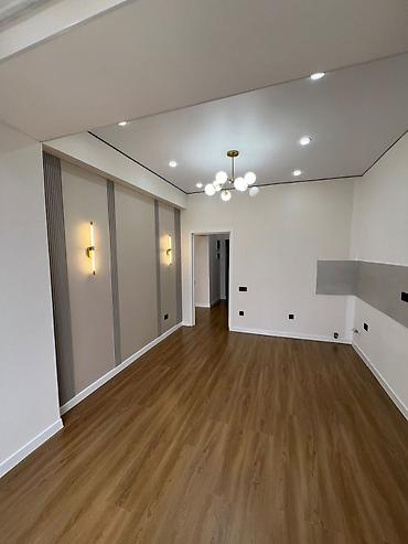 107: 2 комнаты, 42 м², Пишпек Элитка, 14 этаж — 7