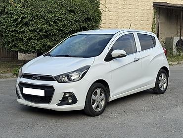 Chevrolet Spark: 2018 г., 1 л, Вариатор, Бензин, Хэтчбэк at lalafo.kg Chevrolet Spark: 2018 г., 1 л, Вариатор, Бензин, Хэтчбэк