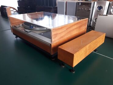 Zvučnici i stereo sistemi: Gramofon odlicno ocuvan, potpuno ispravan, sa spoljnim napajanjem na lalafo.rs — 1 Zvučnici i stereo sistemi: Gramofon odlicno ocuvan, potpuno ispravan, sa spoljnim napajanjem — 1