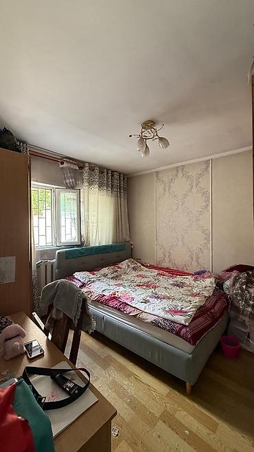 красный васток: *Продается полдома в районе Восток-5!* 📍 Отличная локация — первая — 7