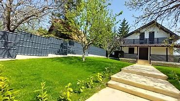 Proizvodi od rolovanog metala, metalni kanali: 🌿 TRAKA REBRASTA 50m x 4,7cm Za panelne ograde 3D 📍 Fence System doo — 9