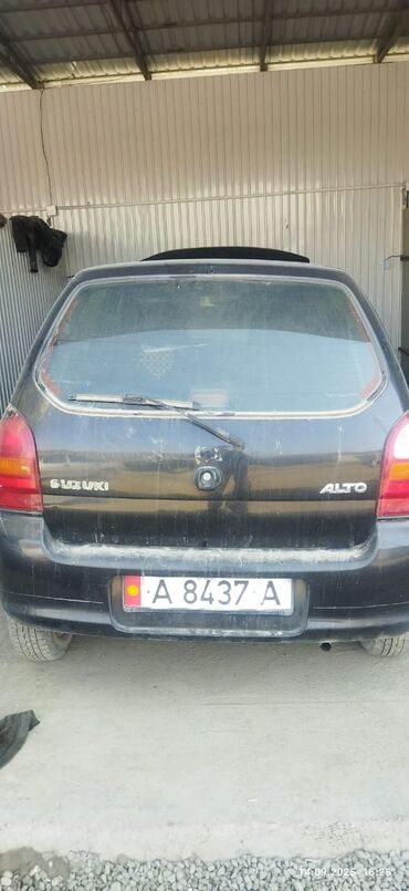 крышка воздушного фильтра: Suzuki Alto: 2004 г., 1.1 л, Хетчбек
