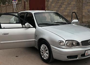 corola: Toyota Corolla: 2001 г., Механика, Бензин, Лифтбек — 10