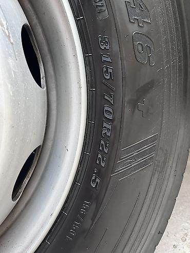 pirelli шины: Шины 315 / 70 / R 22,5, Всесезонная, Б/у, Пара, Грузовики/Автобусы, Dunlop — 2