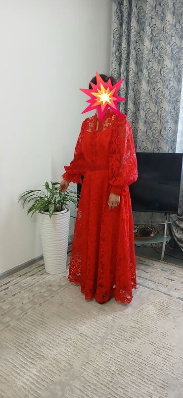 Вечерние платья: Вечернее платье, А-силуэт, Длинная модель, С рукавами, С пайетками — 10