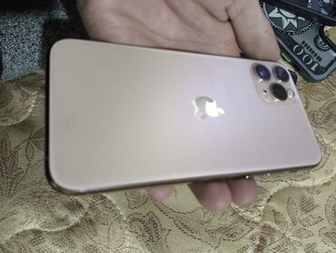 запчасти айфон 11: IPhone 11 Pro, Б/у, 64 ГБ, Золотой, Зарядное устройство, Чехол, 71 %