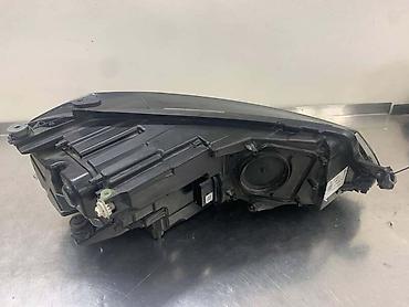 cena kacige: LEVI FAR ZA VOLKSWAGEN GOLF 7 OD 2017. DO 2019. GOD. - 5G1941035 | — 2