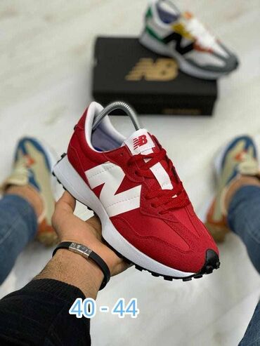 Patike: New Balance 327 patike

Novo
Brojevi 36 do 44

fb Moja Kupovina 1 — 17