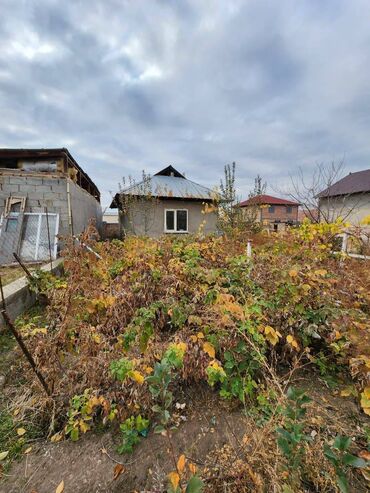 участок или времянка алтын ордо по ул анкара ж м алтын ордо по ул горького: Времянка, 50 м², 2 комнаты, Агентство недвижимости, Косметический ремонт