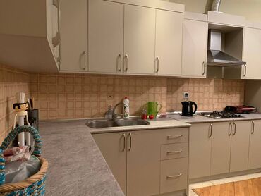 Uzunmüddətli kirayə mənzillər: Caspian plaza ve Globus center in qarshisinda yerleshir.2 sanuzel 4 -da lalafo.az — 4 Uzunmüddətli kirayə mənzillər: Caspian plaza ve Globus center in qarshisinda yerleshir.2 sanuzel 4 — 4