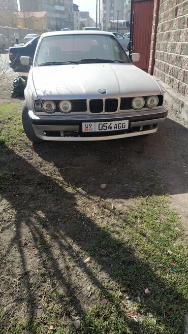 BMW: BMW 5 series: 1991 г., 2 л, Механика, Бензин, Седан