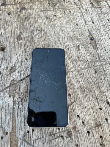 Aş qazanı: Redmi 12, 128 GB, rəng - Ağ, Qırıq