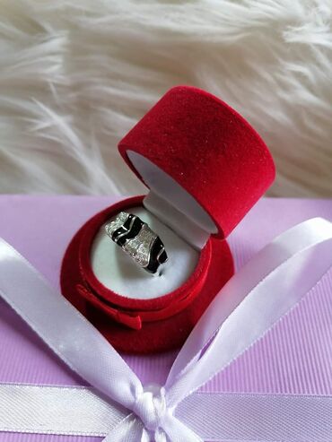 Prstenje: Cena 1200din — 23