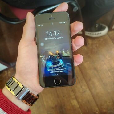 Apple iPhone: IPhone SE, 32 GB, Barmaq izi, Hissə-hissə ödəniş