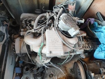 двигатель маз 6: Бензиндик кыймылдаткыч BMW 1986 г., 1.8 л, Колдонулган, Оригинал, Германия