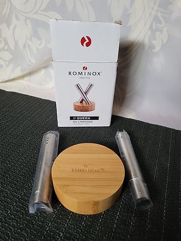 Ostalo posuđe: Nov Rominox slanik. Nov slanik nerdjajuci celik,postolje od bambusa na lalafo.rs — 15 Ostalo posuđe: Nov Rominox slanik. Nov slanik nerdjajuci celik,postolje od bambusa — 15