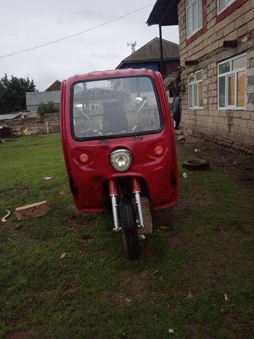 бампер на мерседес w210 в бишкеке: Yükdaşıma üçün üçtəkərli motosiklet (trisikl) - Korpus: qapalı ön