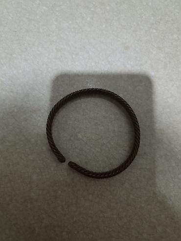 esker formasi: Metall qolbaq – minimalist açıq dizayn - Material: metal ərinti - — 1