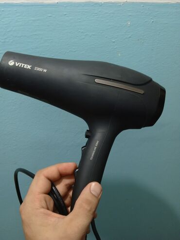 фен для рук: Фен Vitek VT-2262 BK черного цвета с мощностью 0 Вт, что обеспечивает